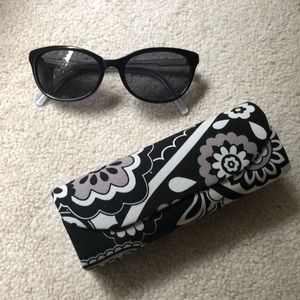 Vera Bradley Sunglasses 😎